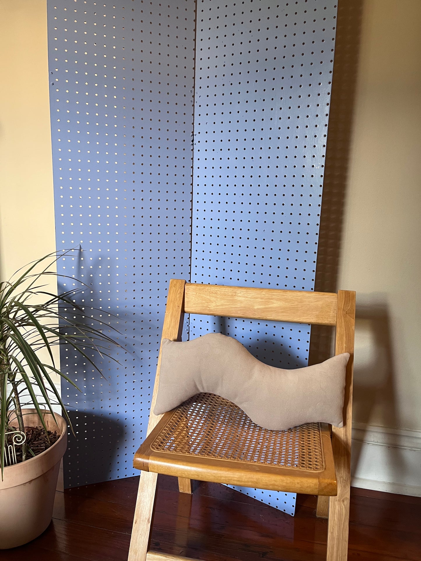 Wavy Pillow - Two-Tone