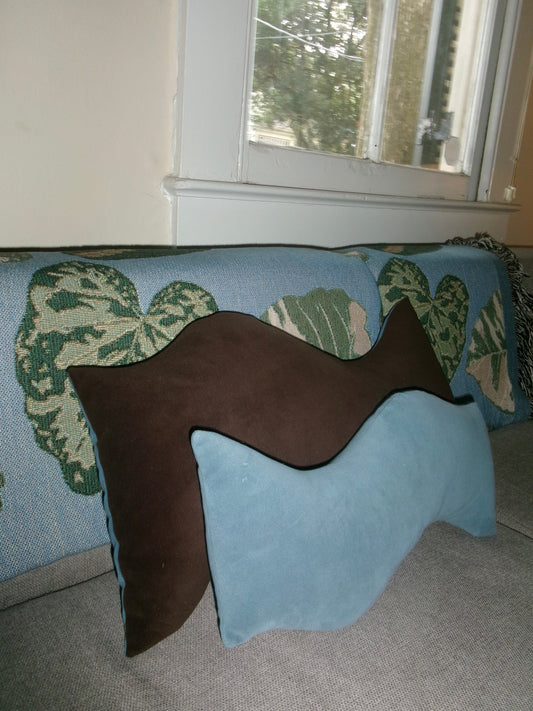 Large Wavy Pillow