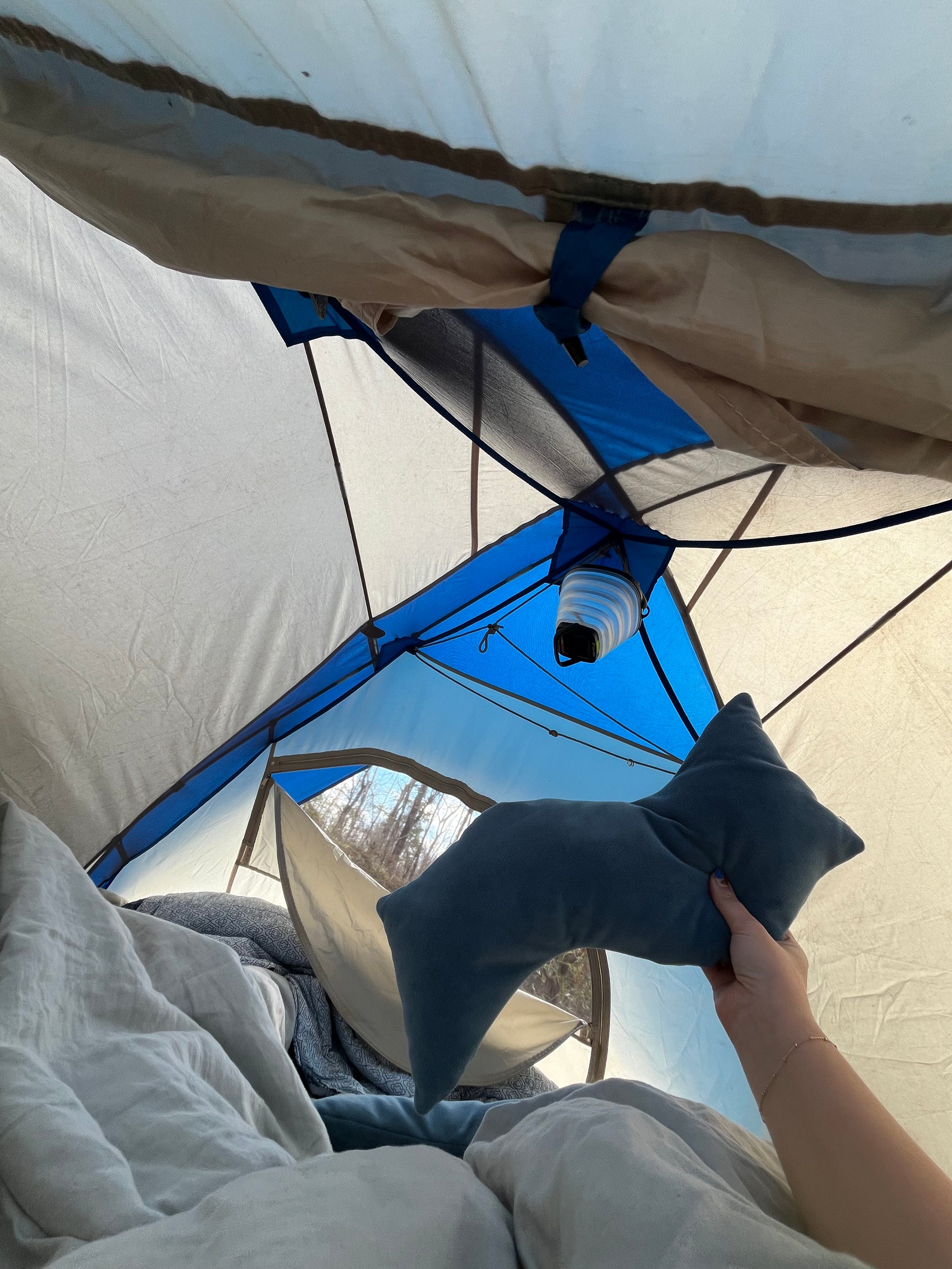 Wavy pillow in a tent! Unconventional settings are our favorite way to use the wavys. 